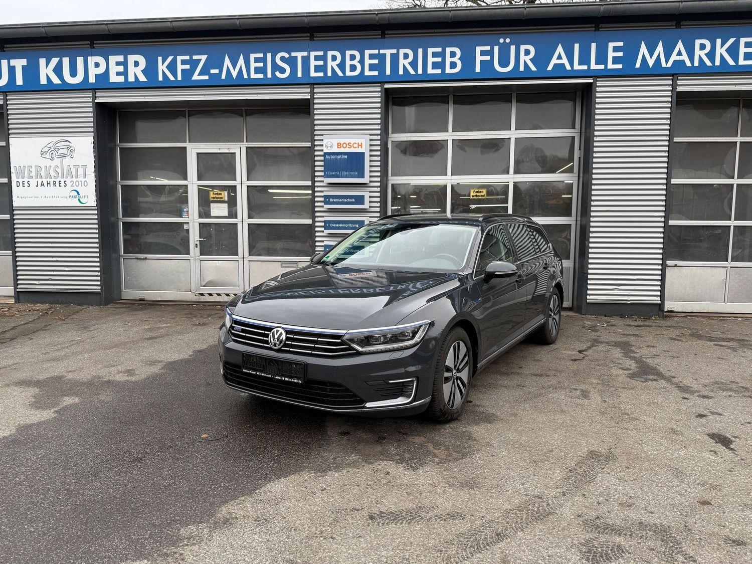 Volkswagen Passat GTE LED ACC AHK