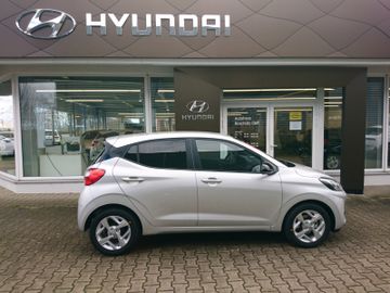 Fahrzeugabbildung Hyundai i10 1.0 Connect & Go NAVI RFK Bluelink
