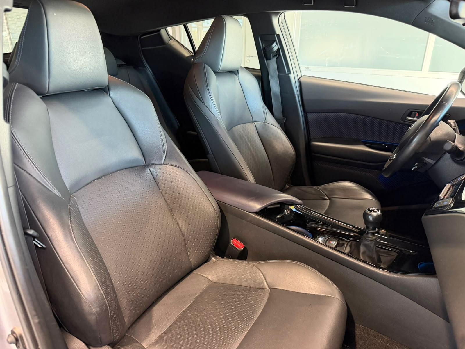 Toyota C-HR Style,Leder,