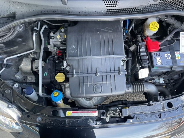 Fahrzeugabbildung Fiat 500C 1.2 Lounge Klimaanlage, Einparkhilfe