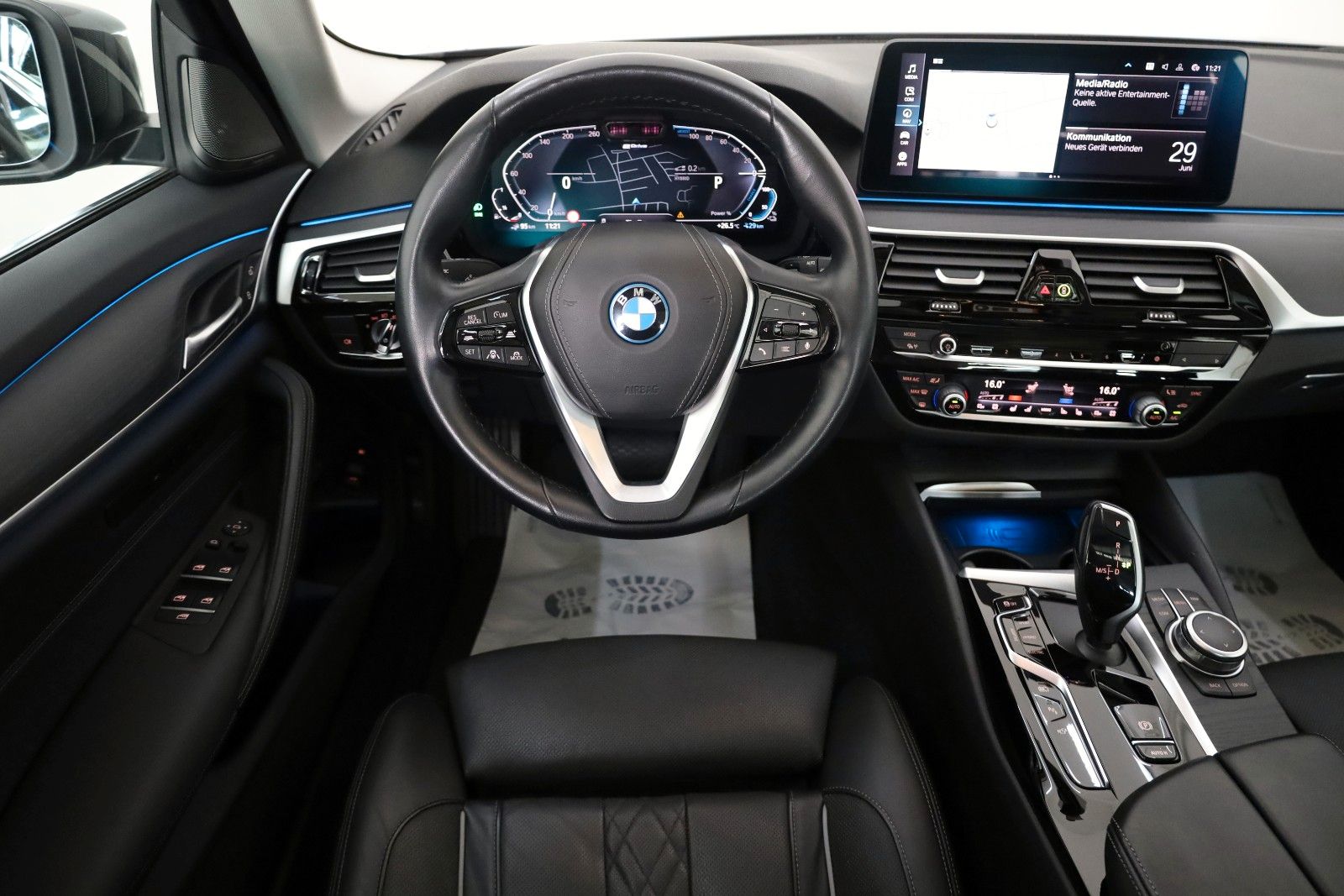 Fahrzeugabbildung BMW 530e xDrive Touring Leder,Navi,LED,HUD,Panorama