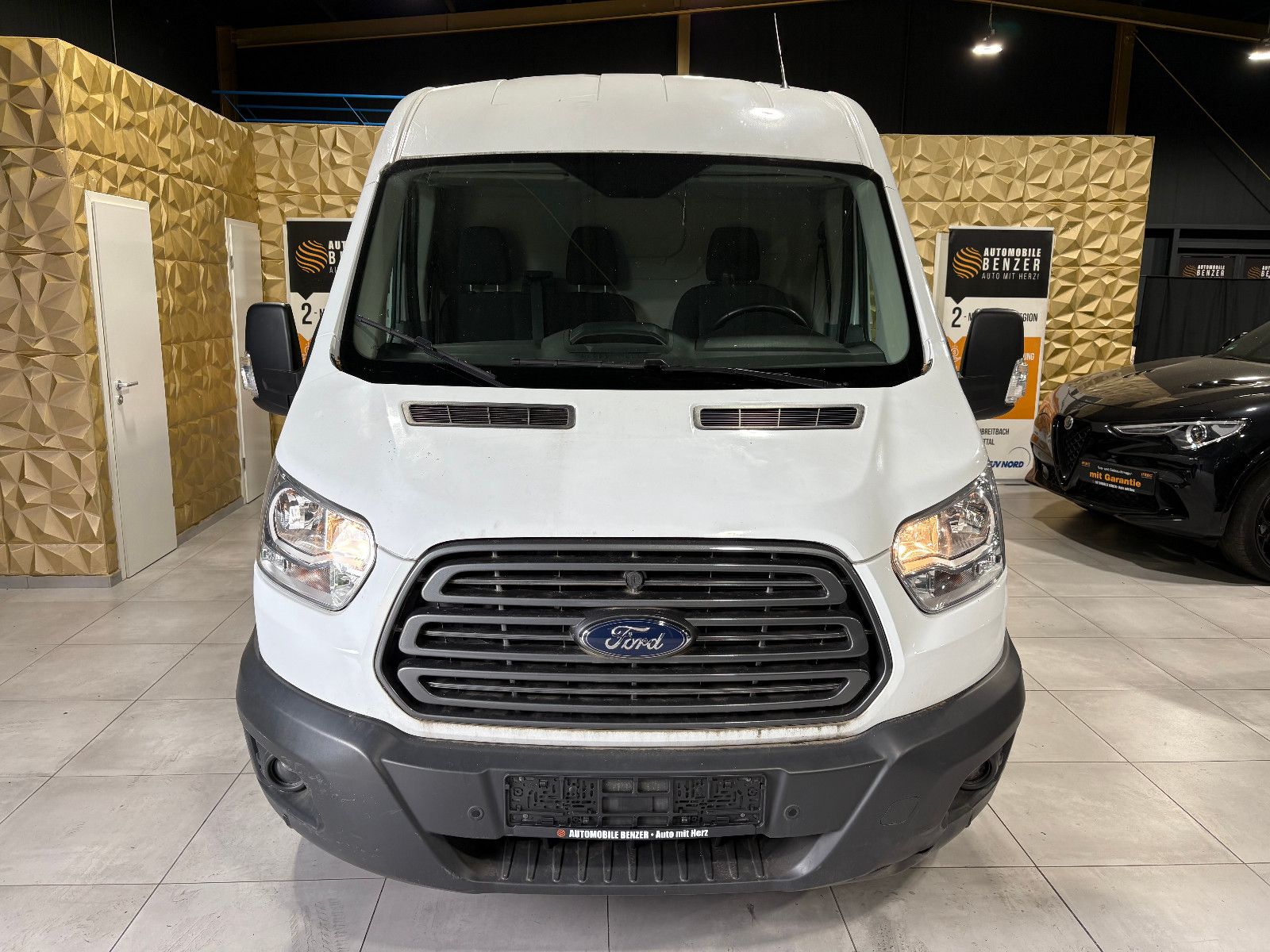 Fahrzeugabbildung Ford Transit Kasten 330 L2 H2Trend/3-SITZ/PDC/KLIMA/