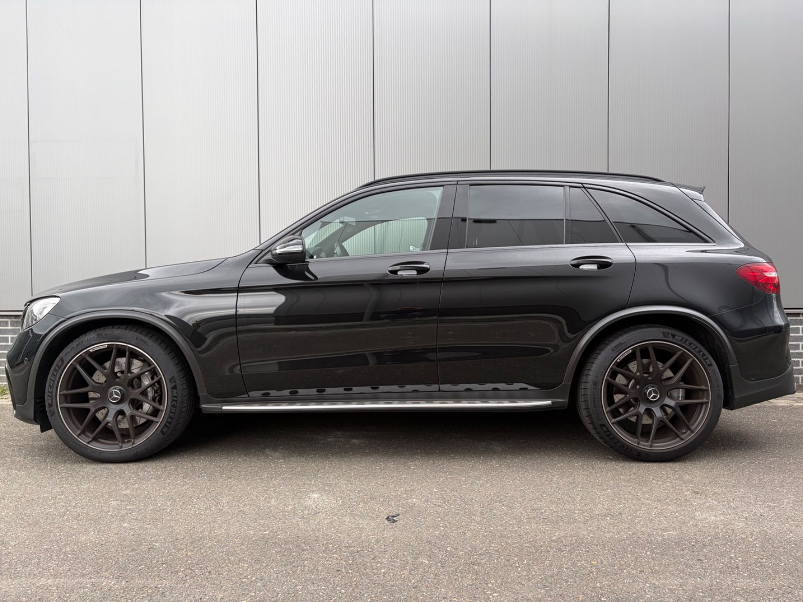 Mercedes-Benz GLC 63 AMG Pano/ Burmester/ Sportausp imagem 2