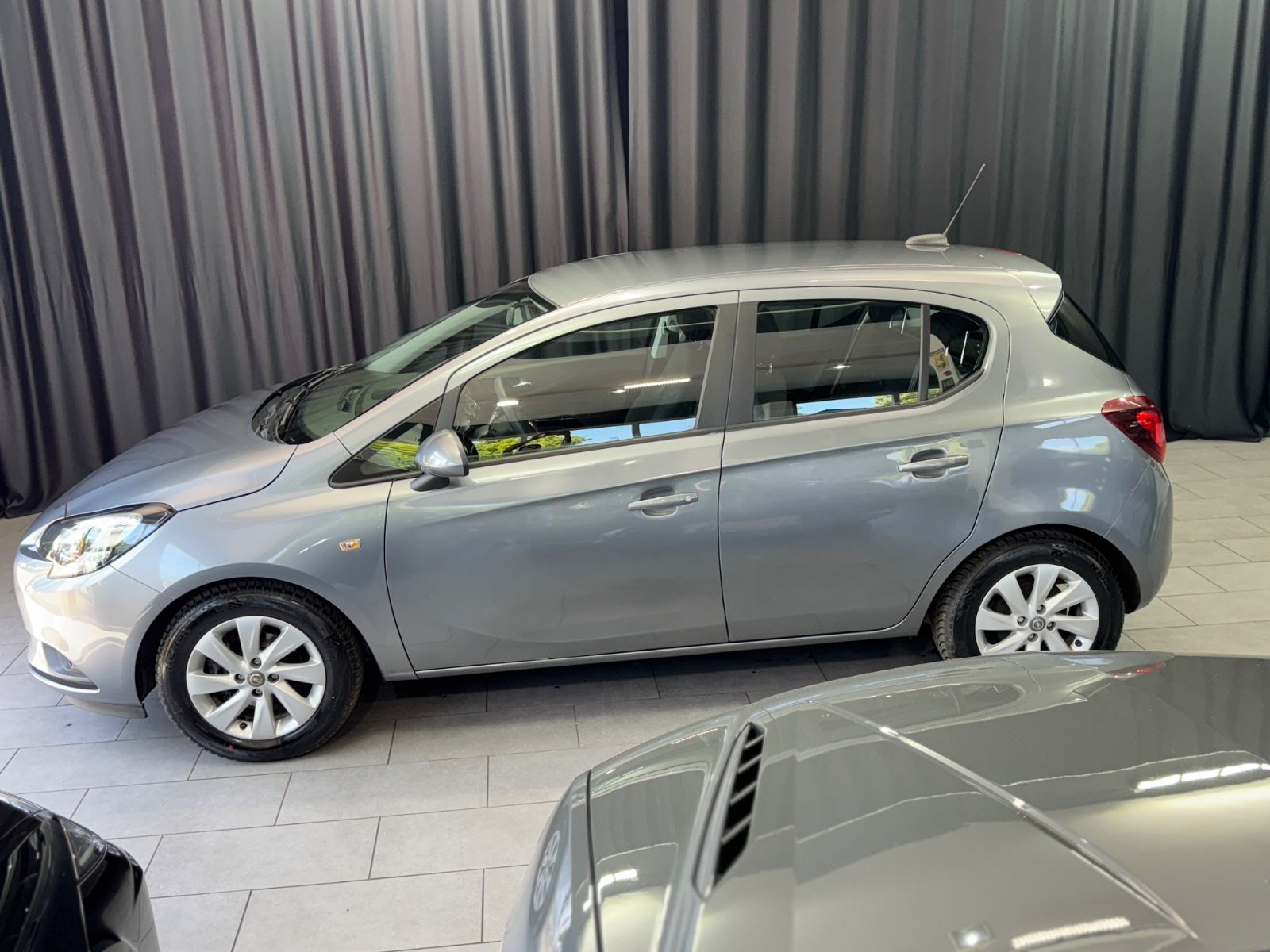 Fahrzeugabbildung Opel Corsa E Active ecoFlex|AUTOMATIK|NAV|TÜV 07/26|
