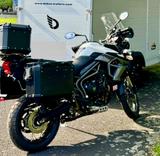 Triumph Tiger 800 XCX nur 5.500KM, scheckheft, Zubehör  - Angebote