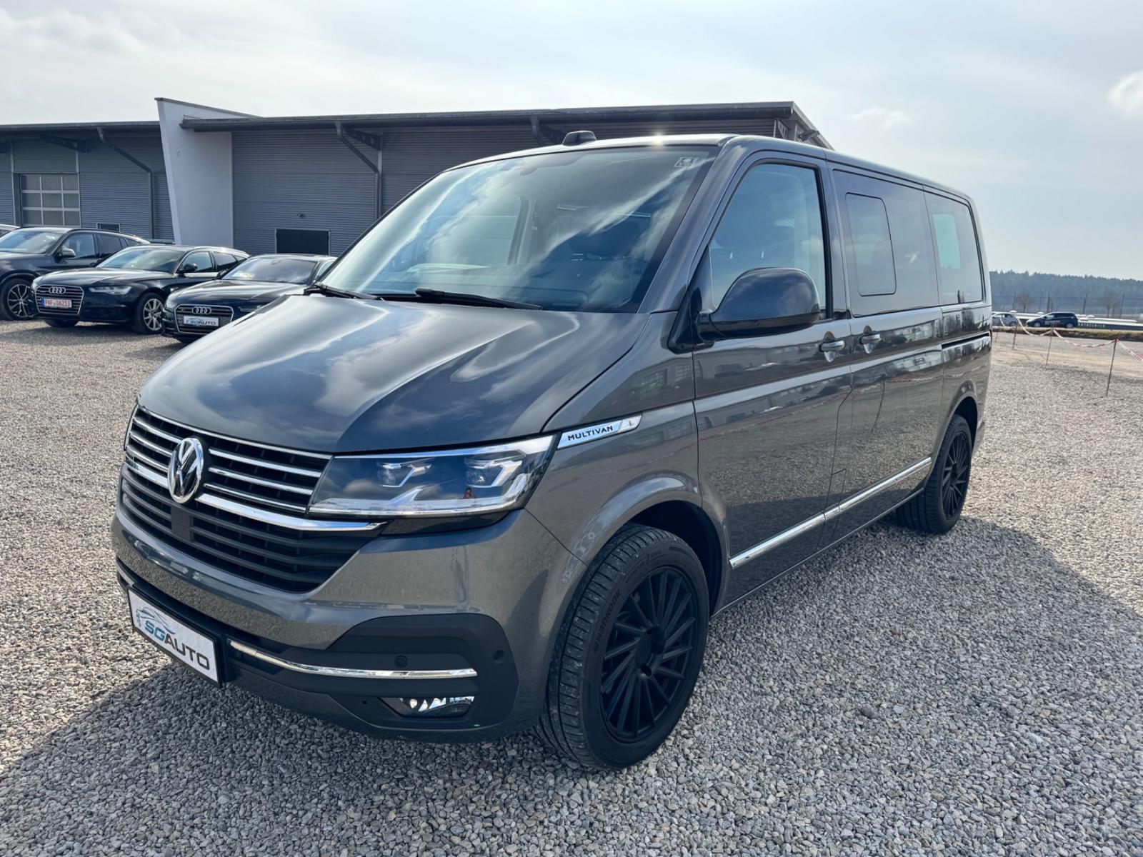 Volkswagen T6 Multivan 4x4 7P STZH NAVI AHK DSG ACC MATRIX