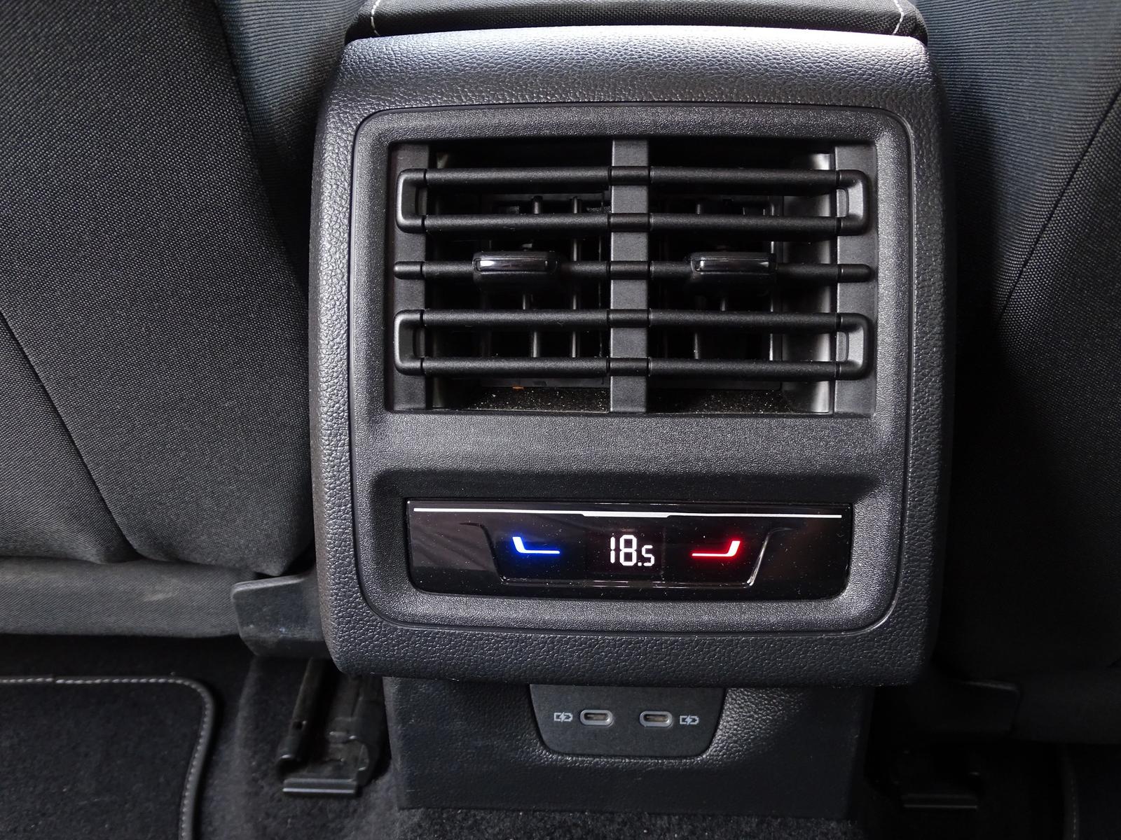 Volkswagen Golf VIII 1.5 TSI Active Navi LED AHK ACC PDC, миниатюра 26