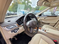 Fahrzeugabbildung E 300 CGI BlueEfficiency 4Matic
