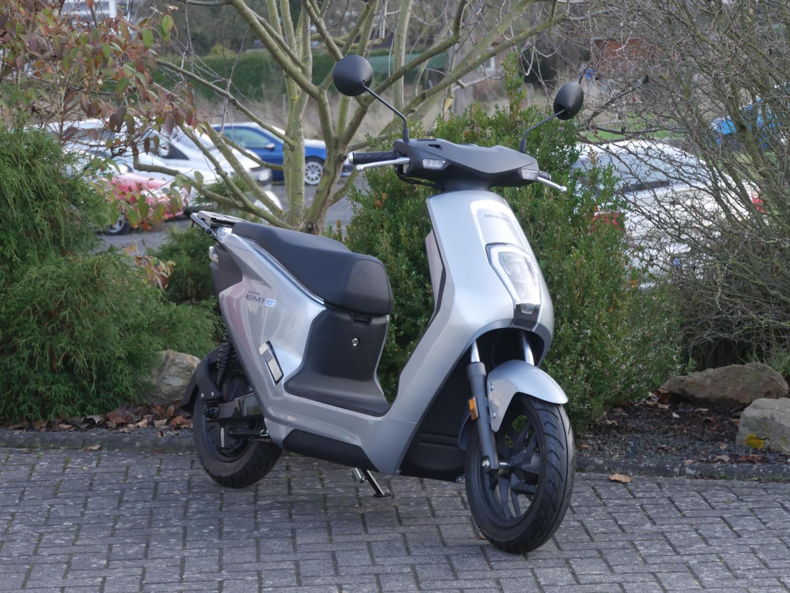 Honda EM1 E