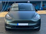 Tesla Model Y Hinterradantrieb, Sonderfarbe, SR RWD - Tesla Model Y Gebrauchtwagen in Berlin