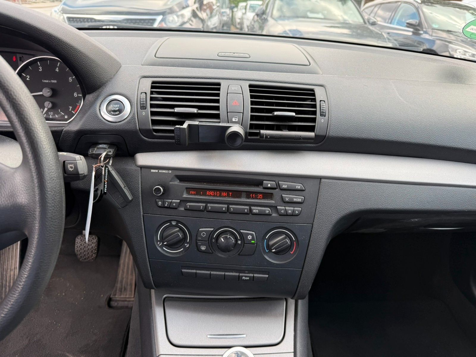 Fahrzeugabbildung BMW 116i