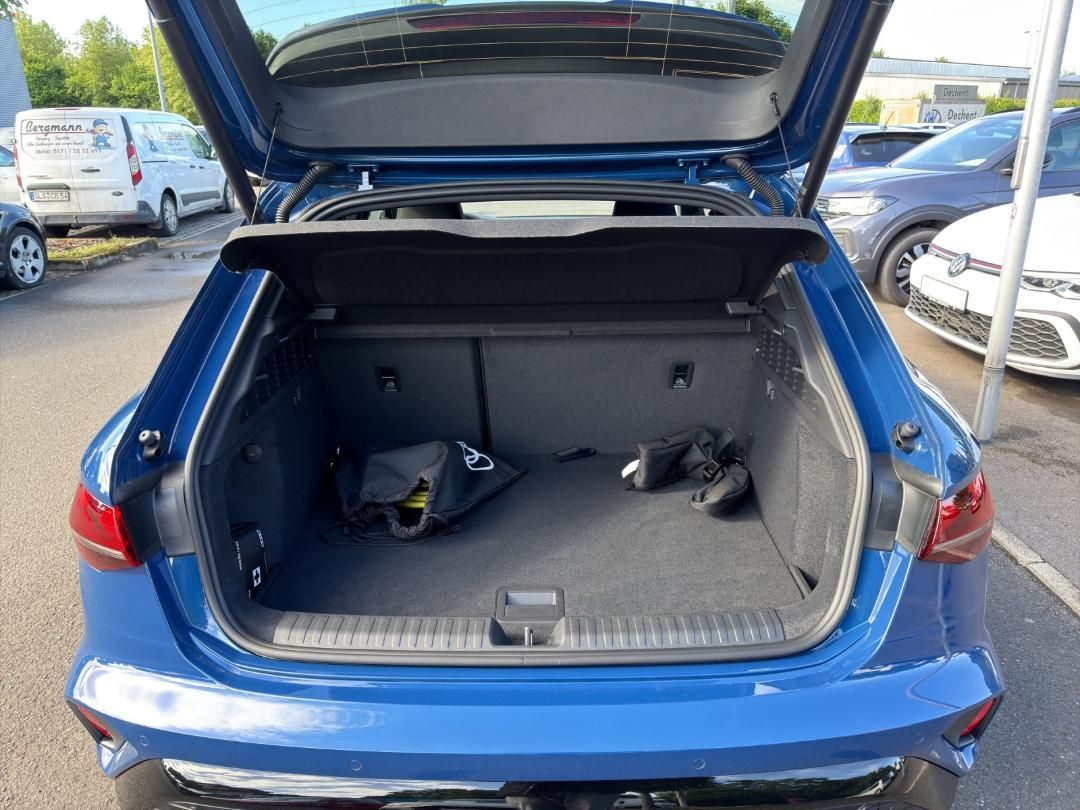 Fahrzeugabbildung Audi A3 Sportback TFSI e S line , MATRIX, S Line, Fah