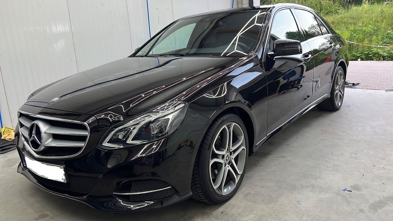 MERCEDES-BENZ E 220 BlueTEC 9G Vollleder Avantgarde/BJ 2016