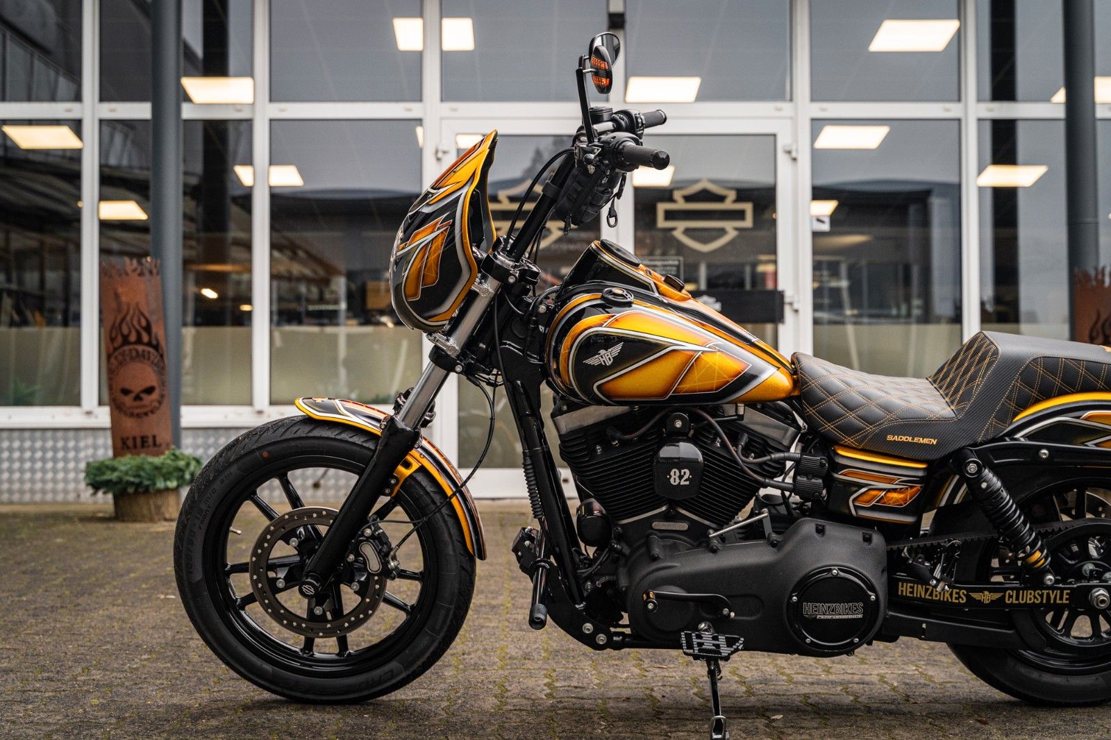 Fahrzeugabbildung Harley-Davidson Dyna Street Bob Ltd. Heinz Bikes Clubstyle 1of1