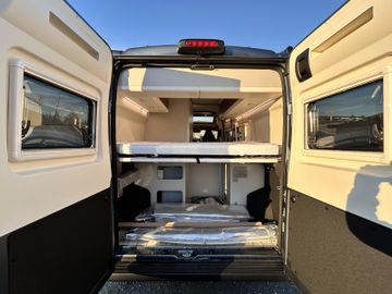 Westfalia Columbus 600 D 180PS Lithium 350WP Solar SKYVIEW