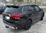 Mitsubishi Outlander 2.4 MIVEC PLUG-IN HYBRID 4WD Top - Mitsubishi Outlander in Halle
