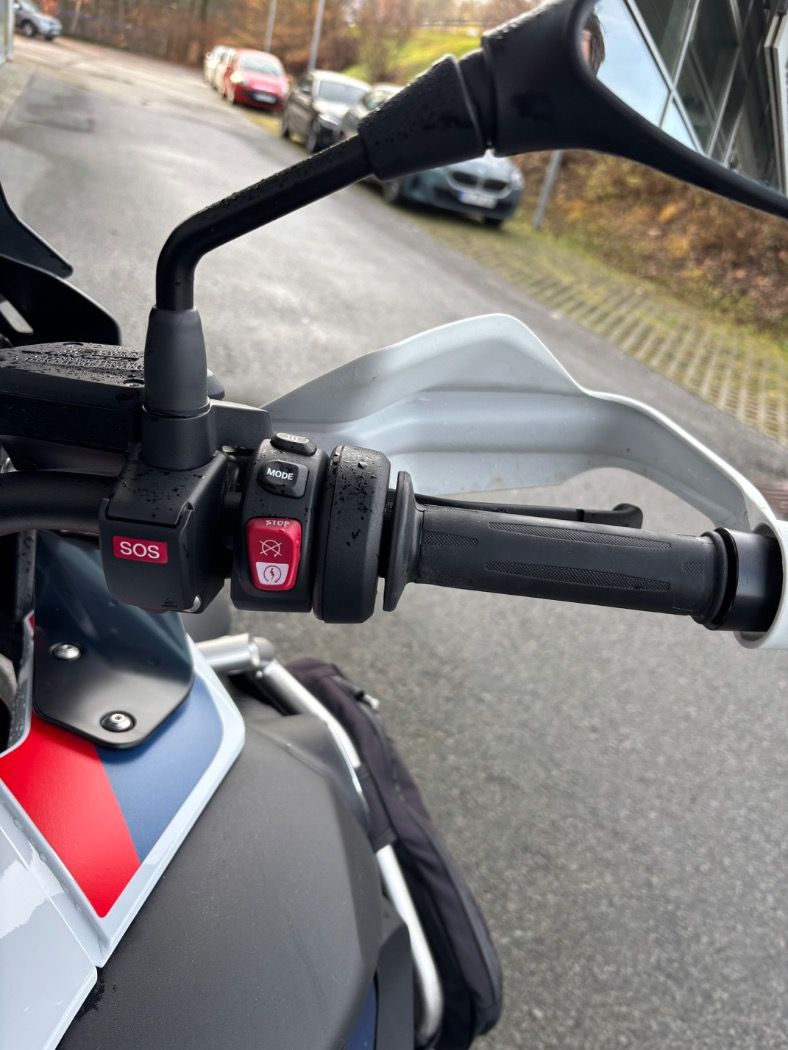 Fahrzeugabbildung BMW R 1250 GS Adventure Trophy mit Tieferlegung Alum