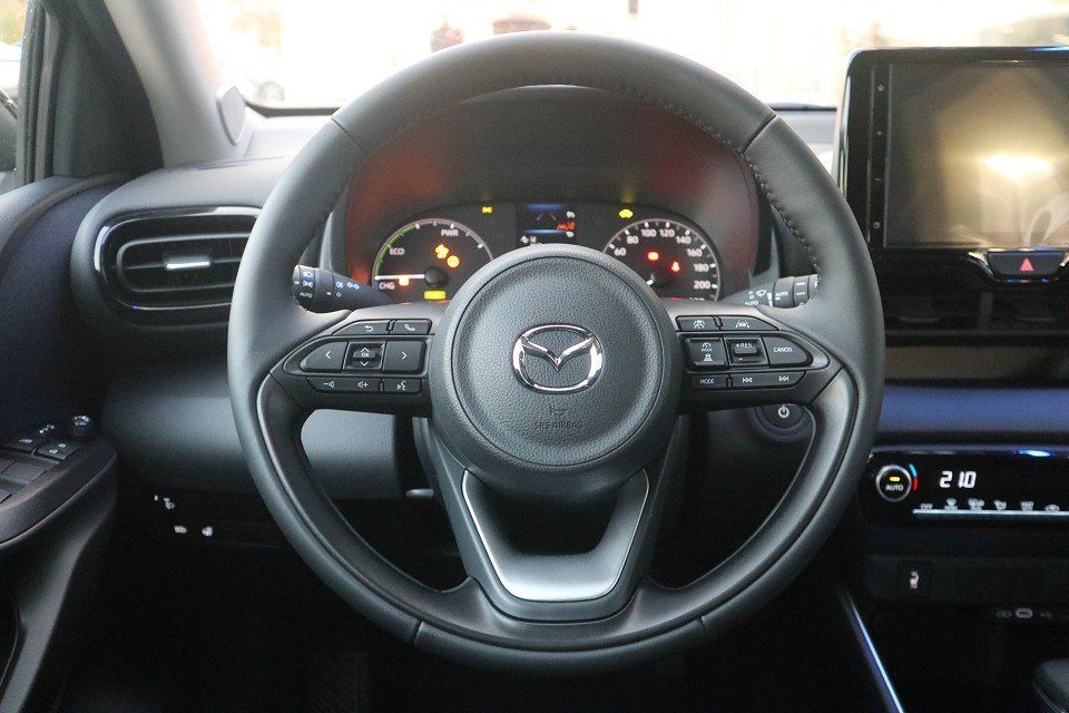 Fahrzeugabbildung Mazda 2 Hybrid Exclusive-Line 1.5L VVT-i 116 PS CVT AC