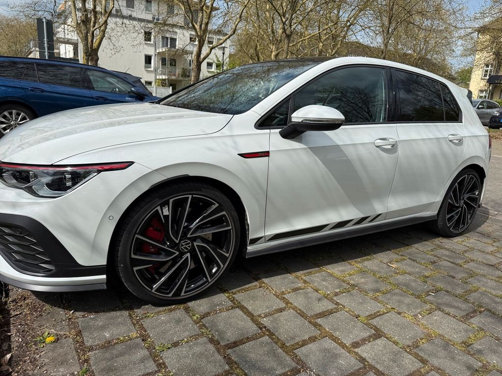 Image of Volkswagen Golf