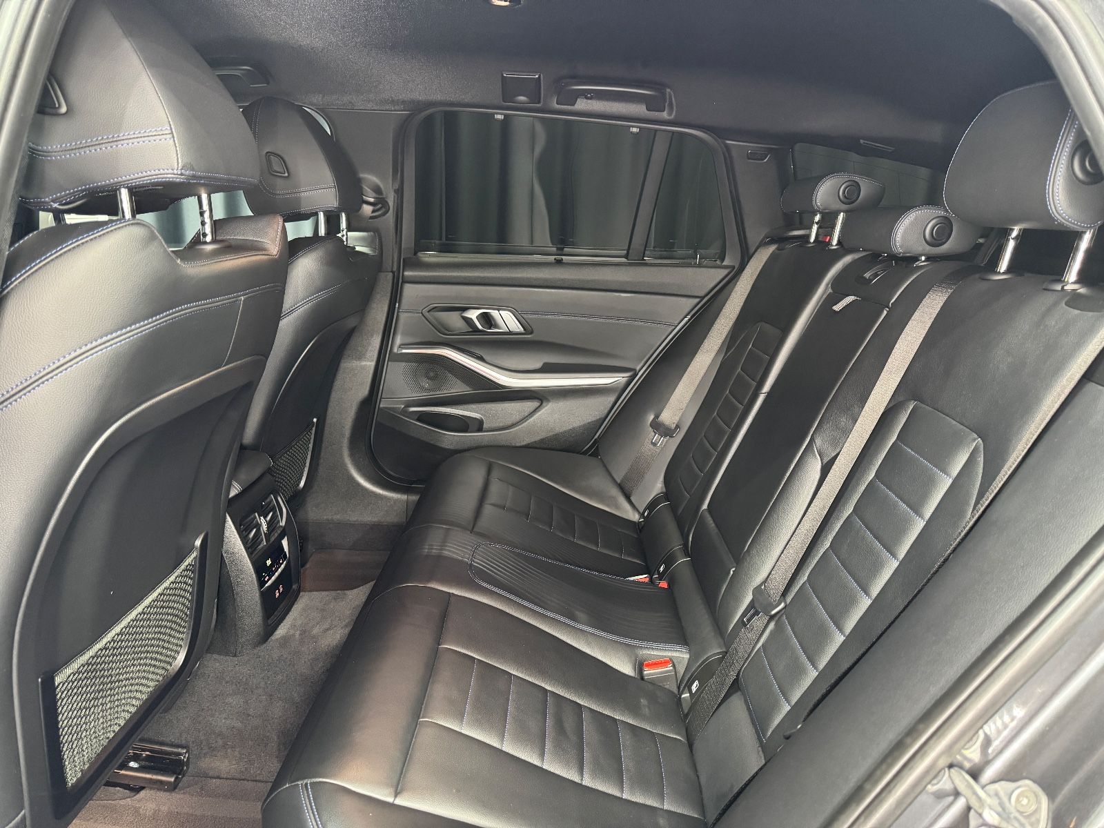 Fahrzeugabbildung BMW M340i Touring xDrive|LASER|HEAD-UP|AHK|ACC|