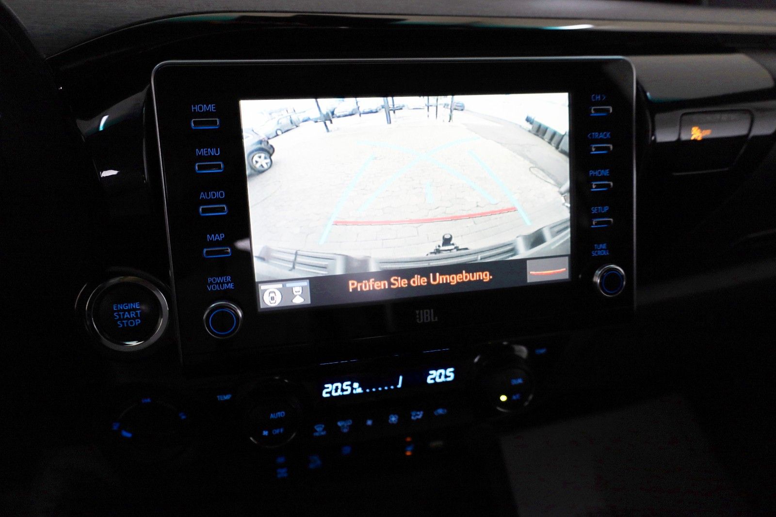Fahrzeugabbildung Toyota Hilux 2.8 D-4D Invincible,ACC,Navi,Rollo,AHK