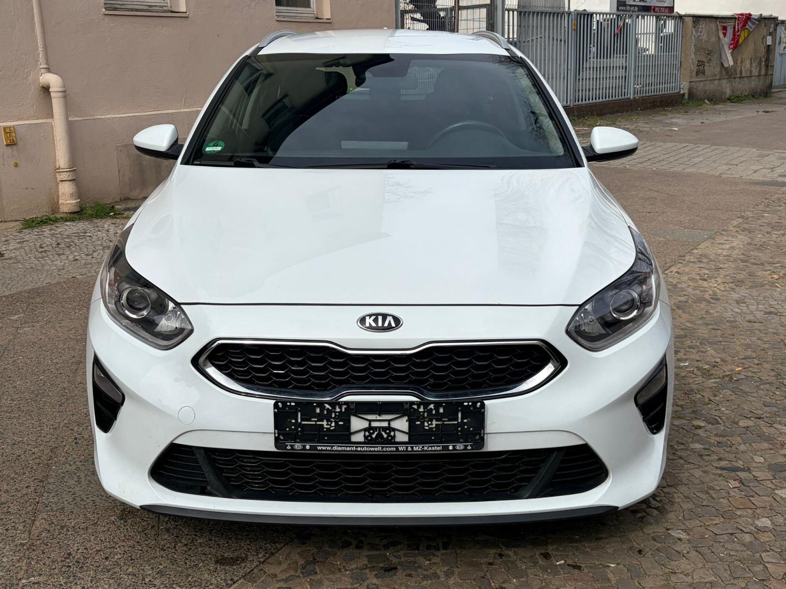 Kia cee'd Sportswagon 1.6 CRDi Hybrid Diesel / E