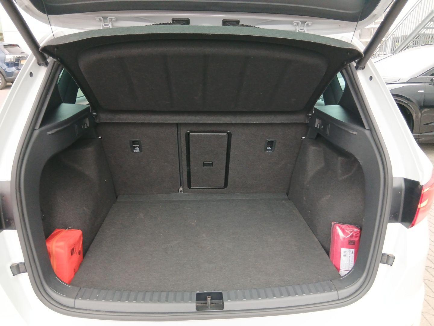 Cupra Ateca 2.0 TSI 4D DSG *PANO*AHK*ACC*BEATS*SHZ*