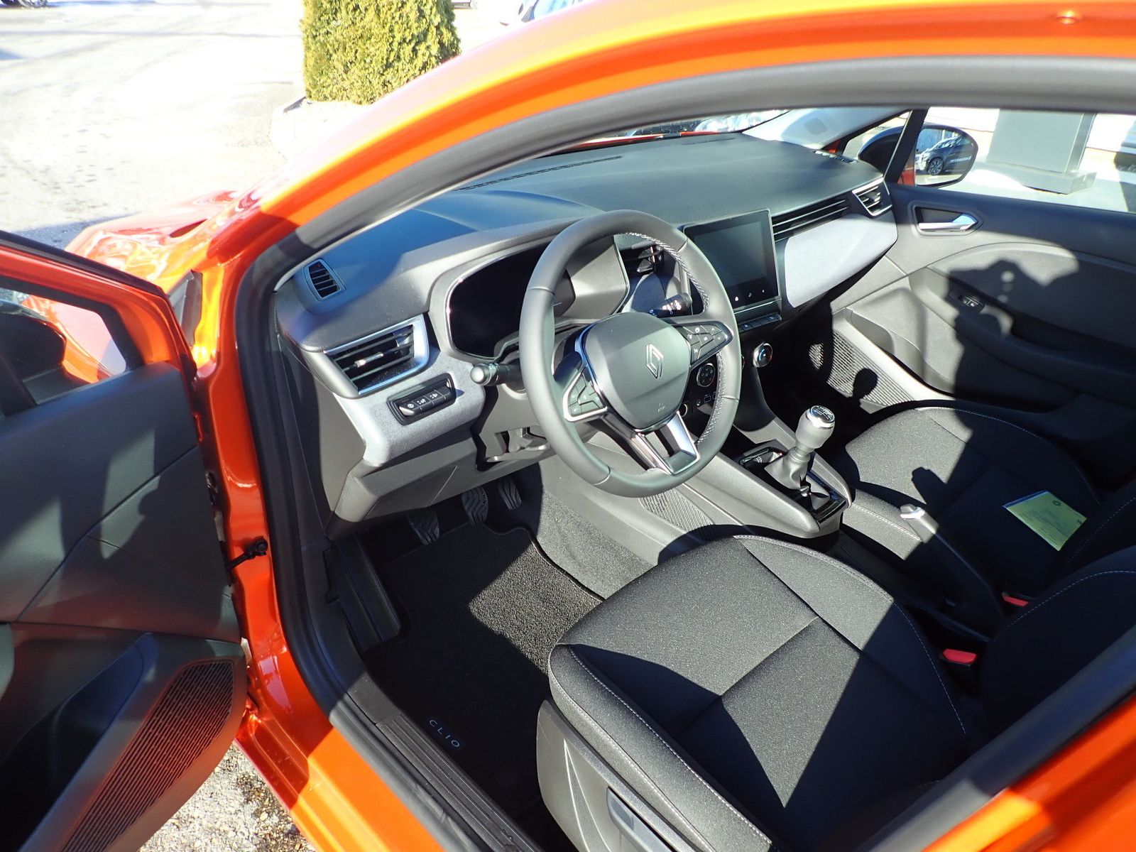 Fahrzeugabbildung Renault Clio Evolution TCe 90