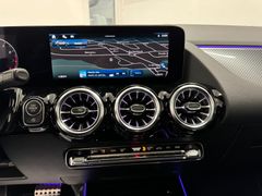 MERCEDES-BENZ GLA 250 4M AMG*PANO*NIGHT*MULTIBEAM*KAMERA*DISTR MERCEDES-BENZ GLA 250 4M AMG*PANO*NIGHT*MULTIBEAM*KAMERA*DISTR