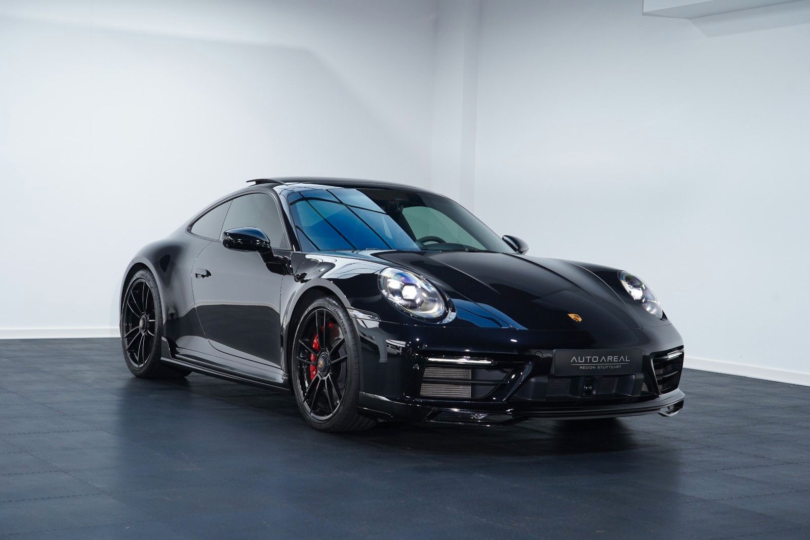 PORSCHE 911 992 GTS Coupé BOSE/LIFT/18-W/INNO-DRIVE/PDLS