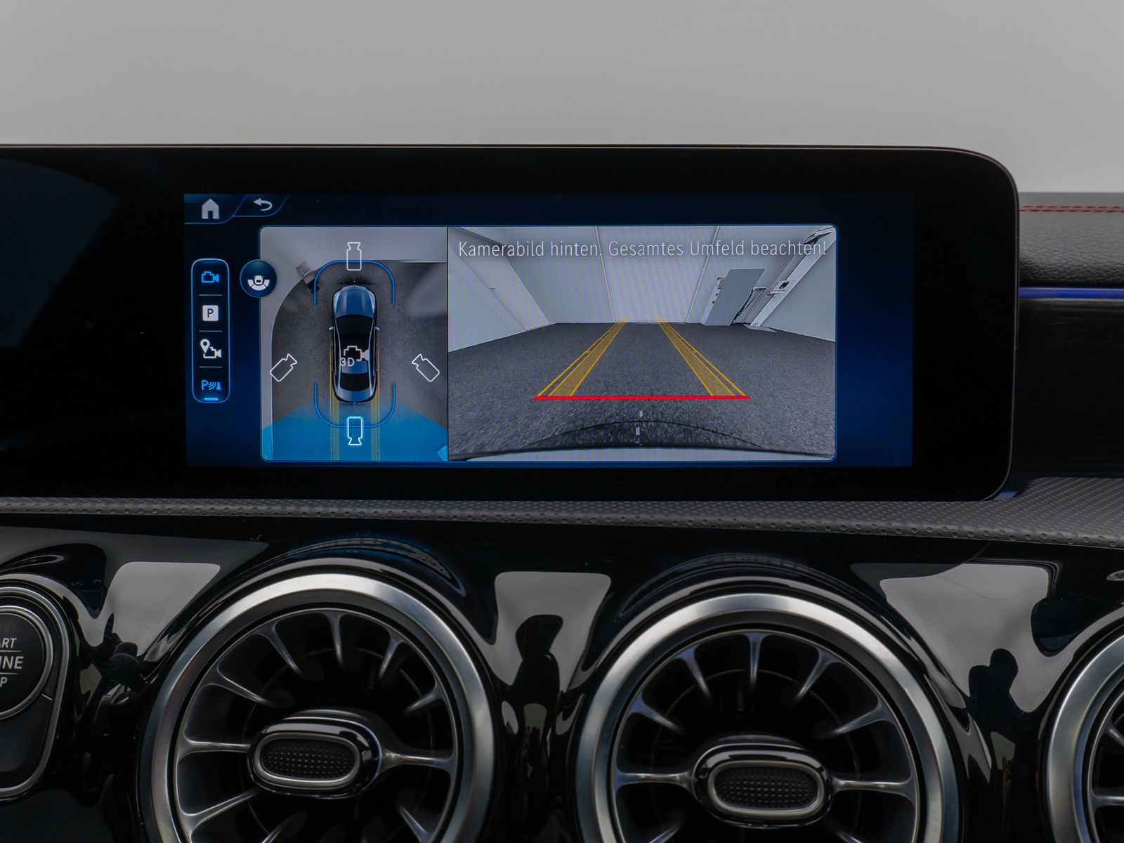 Fahrzeugabbildung Mercedes-Benz CLA 200d AMG Line Panorama 360°Lenkrhzg Komfort