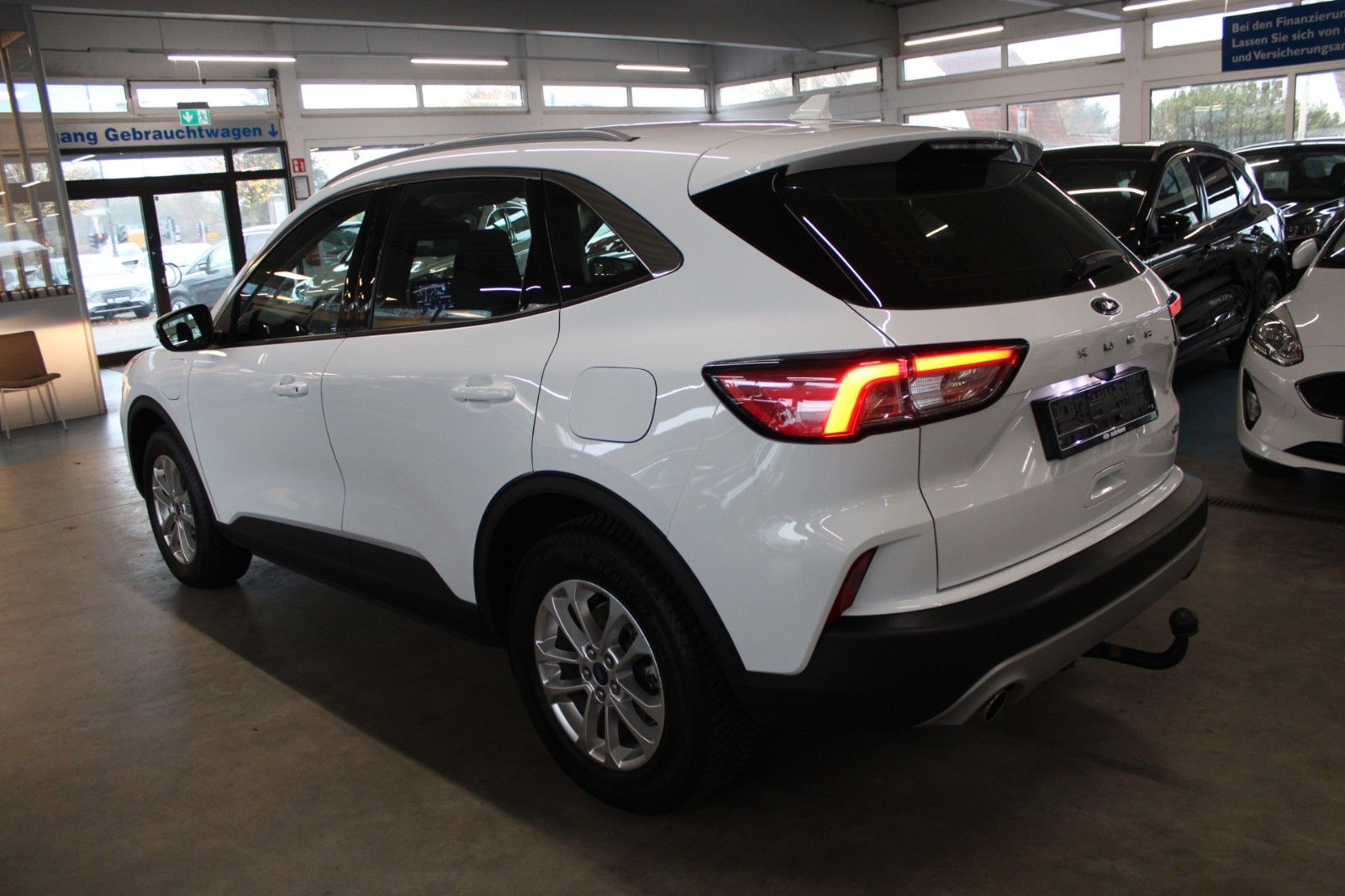 Fahrzeugabbildung Ford Kuga PHEV Aut. Titanium AHK NAVI WinterPaket