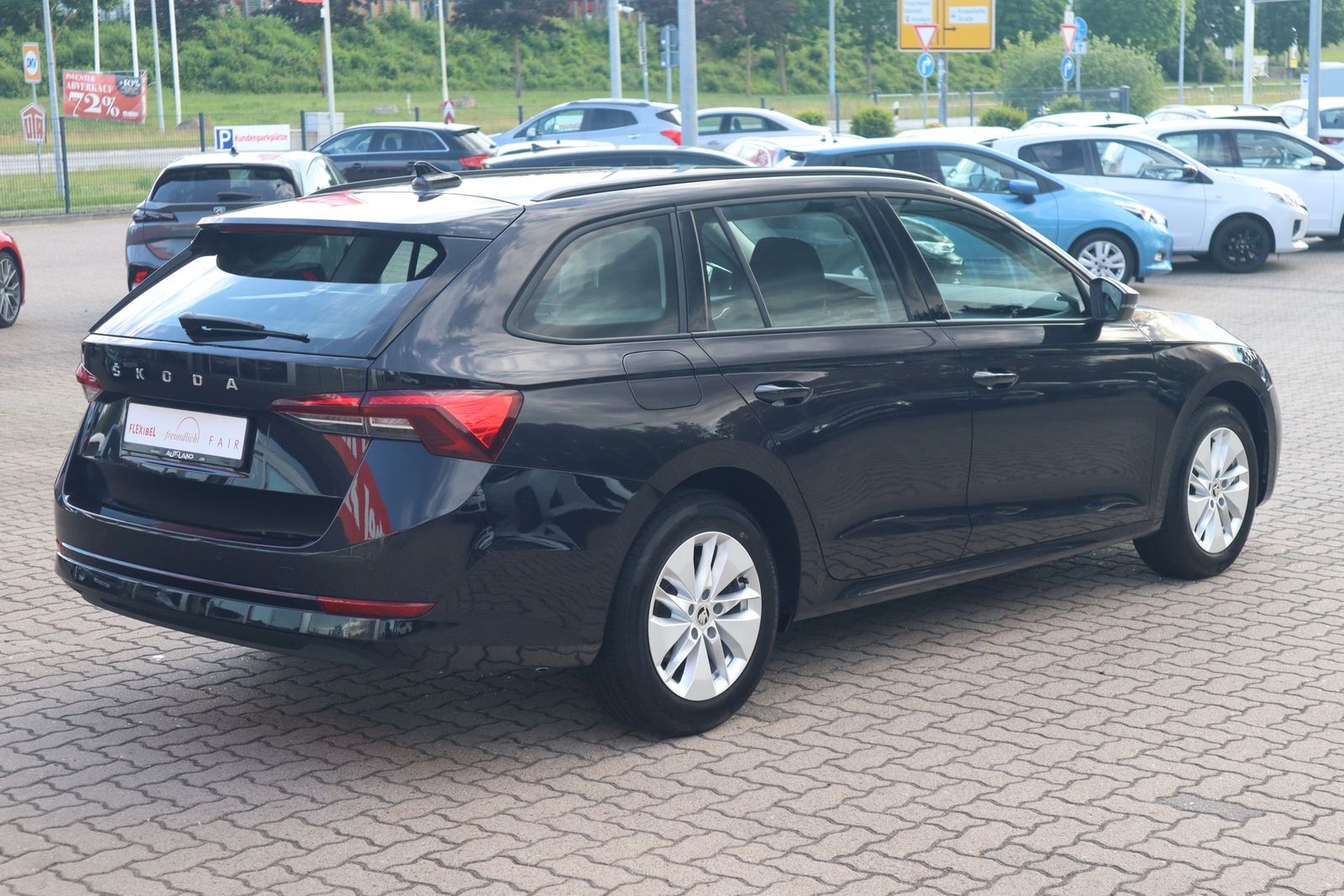Skoda Octavia Combi 1.0 TSI Ambition LED Navi DAB PDC foto 7