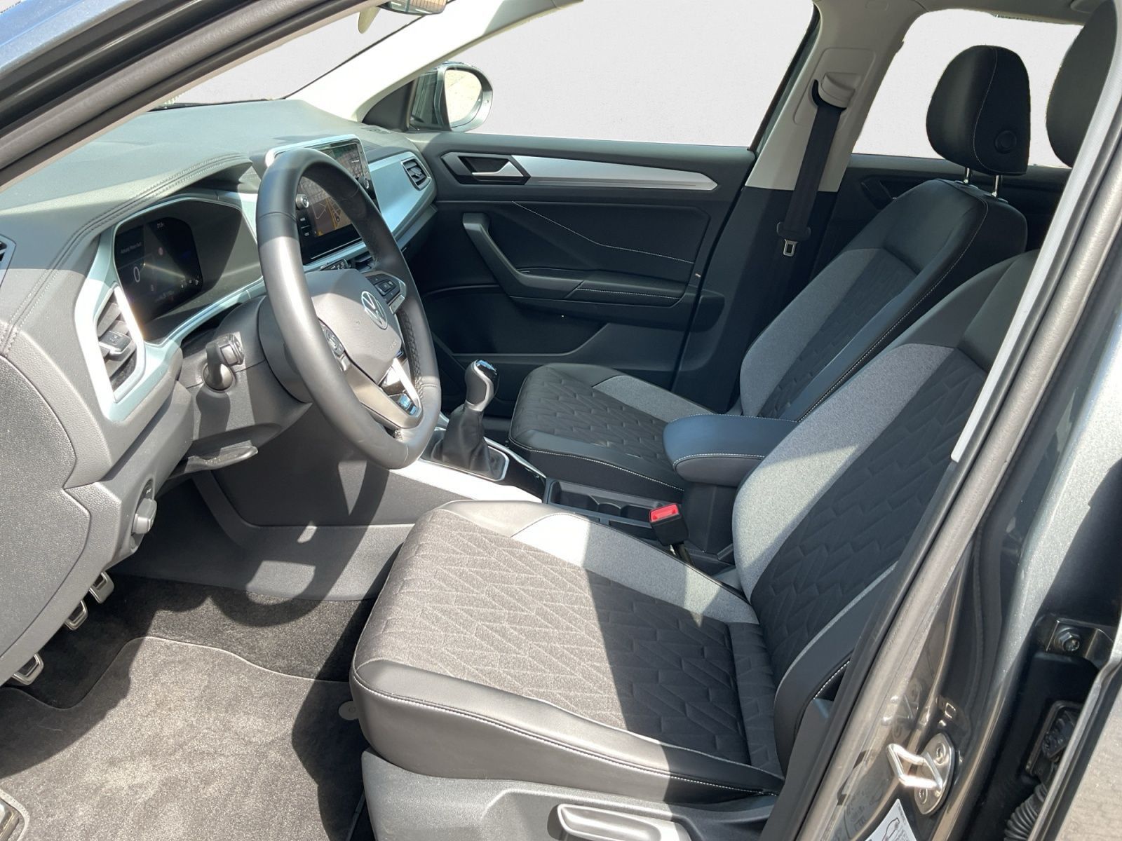Volkswagen T-Roc - Bild 9
