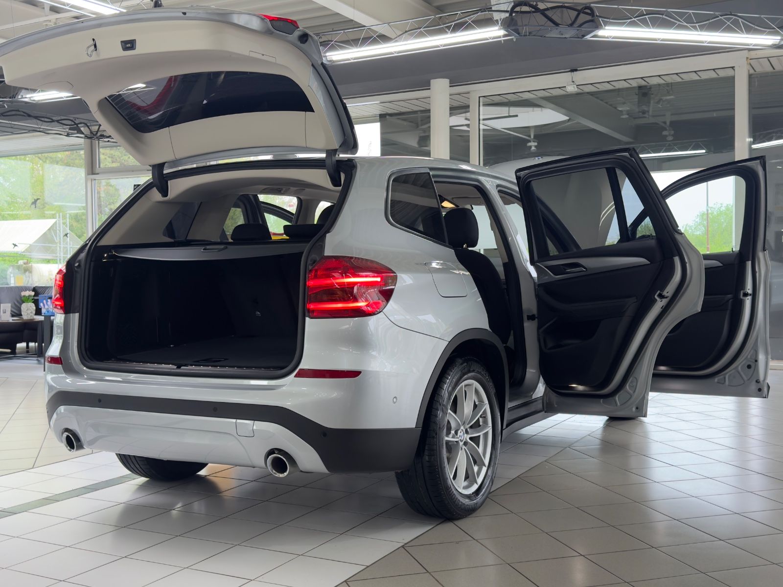 BMW X3 xDrive 20 i Advantage Parkassistent LED foto 15