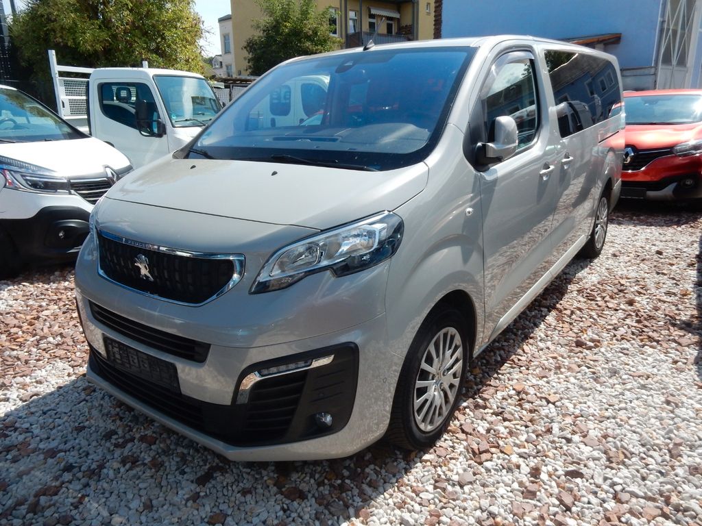 Image of Peugeot Traveller