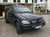 Mercedes-Benz ML 320 - Mercedes-Benz ML 320 in Düsseldorf