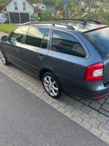Skoda Octavia 1.8 TSI 4x4 Elegance Combi Elegance - Skoda Octavia aus 2012 mit Benzin-Antrieb: Kombi, 1.4