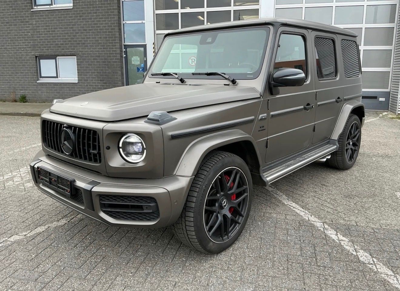 MERCEDES-BENZ G 63 AMG BURMESTER 360 full option