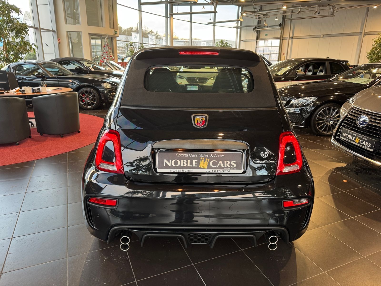 Fahrzeugabbildung Abarth 695C SABELT KLIMA BEATS NAV PDC ALU