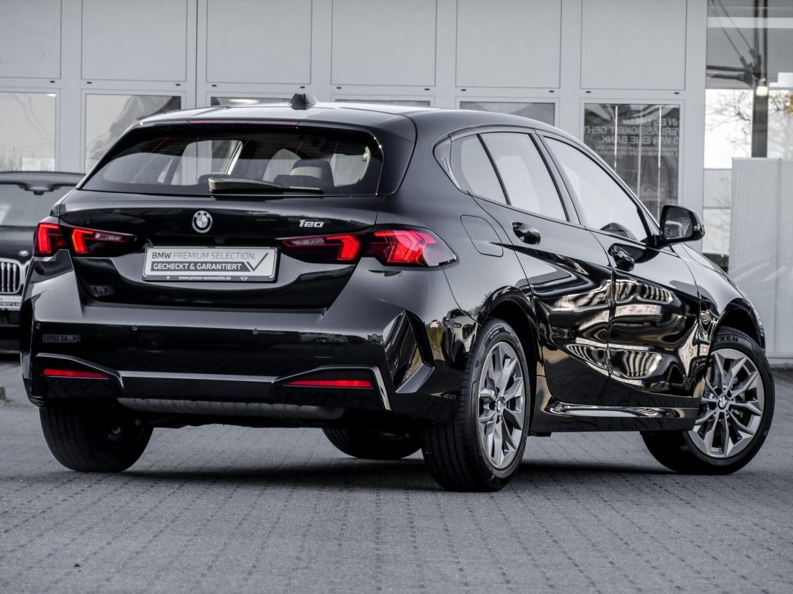 BMW 120 RFK NAVI LED PDC V+H DAB Parkass. Tempomat