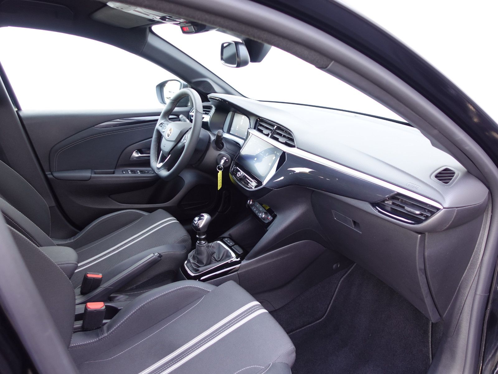 Fahrzeugabbildung Opel Corsa GS 1.2T,Kamera,Sitzhzg,17"Alu,LED,DAB+,PP