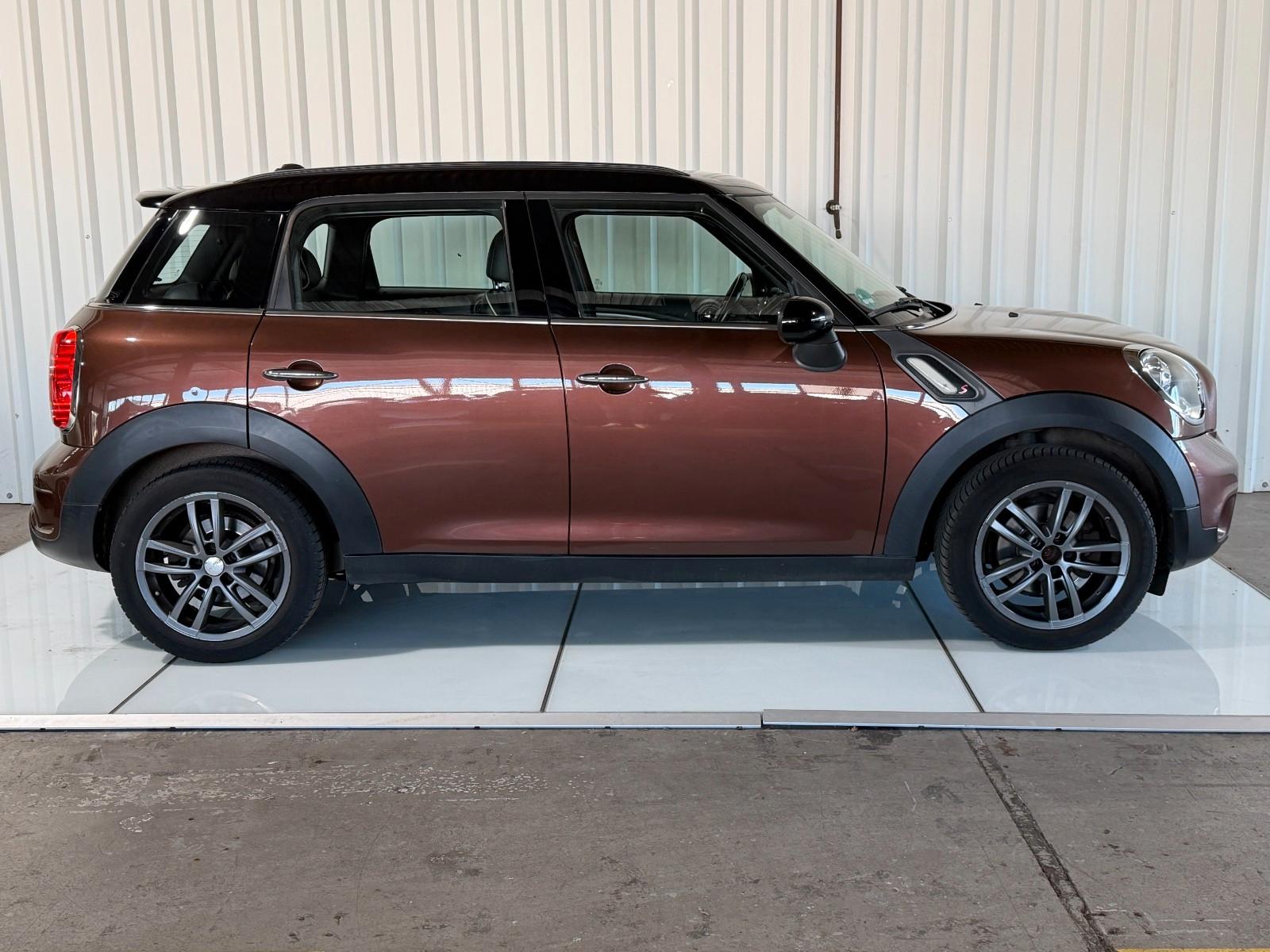 MINI Countryman Cooper SD All4 Bixenon