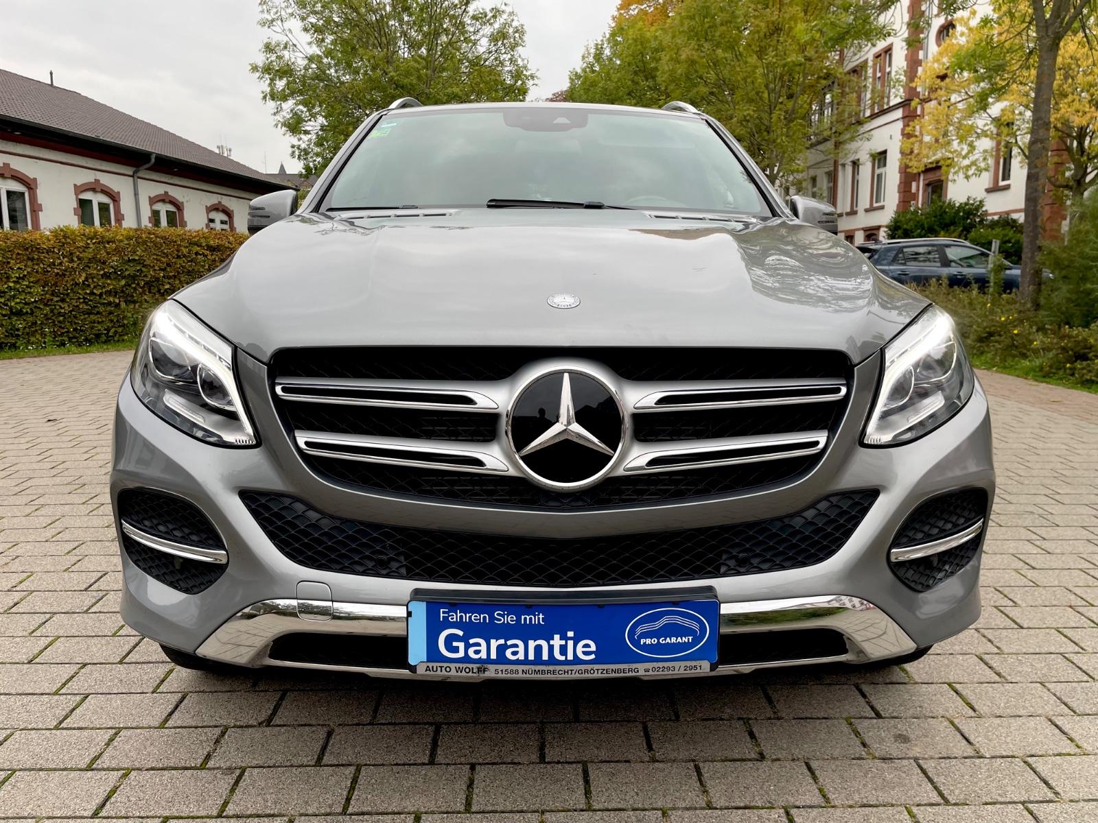 Mercedes-Benz GLE 350 AMG-Line Interieur-4Matic-R.Kamera-Pano