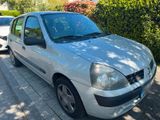 Renault Clio Automatik/TÜV - Renault Clio aus 2004