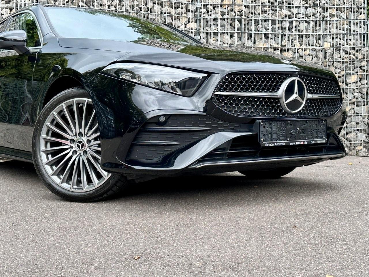 Mercedes-Benz A 250 e AMG Pano -Kamera -Ambiente -LED -Keyless