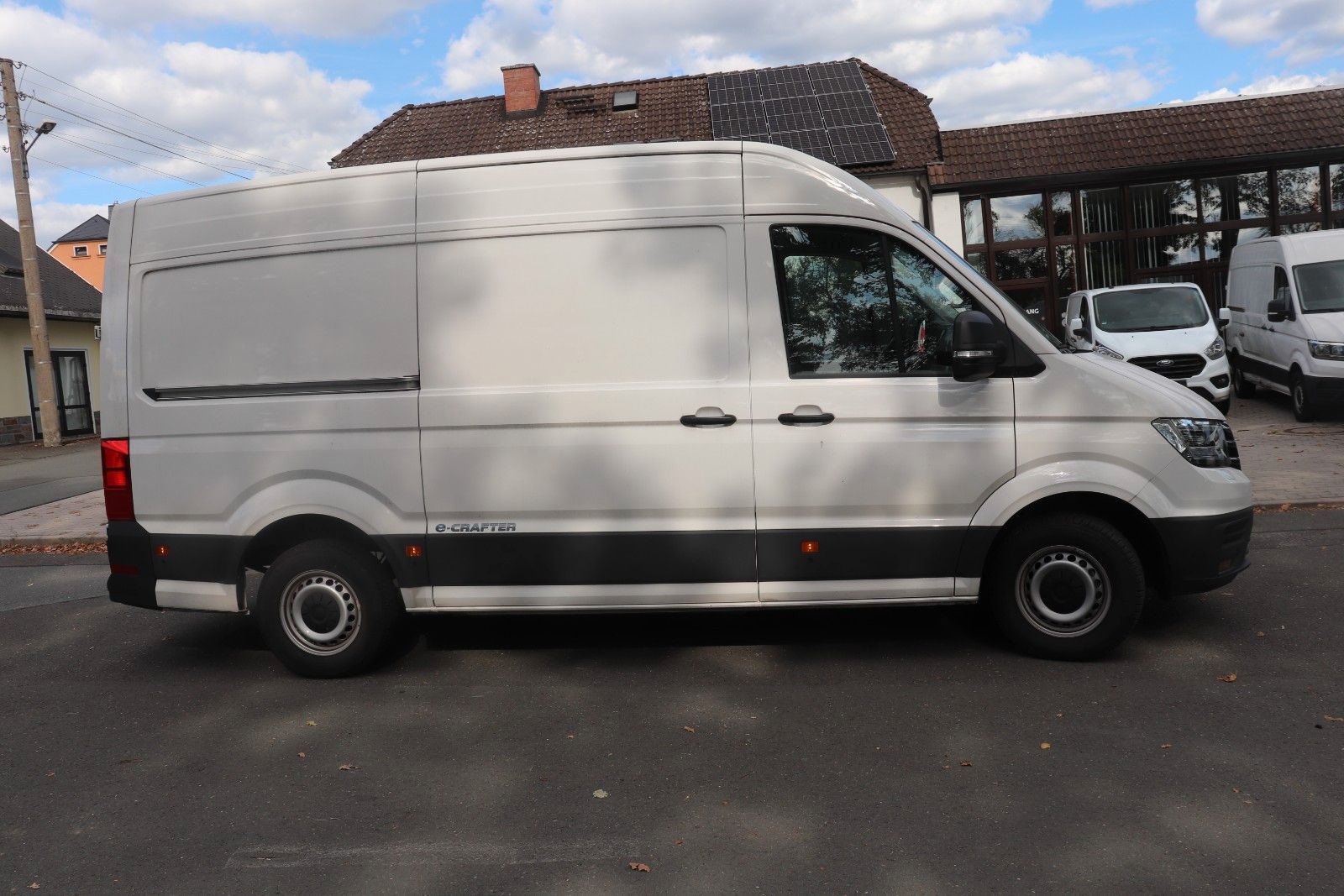 Volkswagen e-Crafter mittel hoch L3H3 absoluter Top Zustand imagem 2