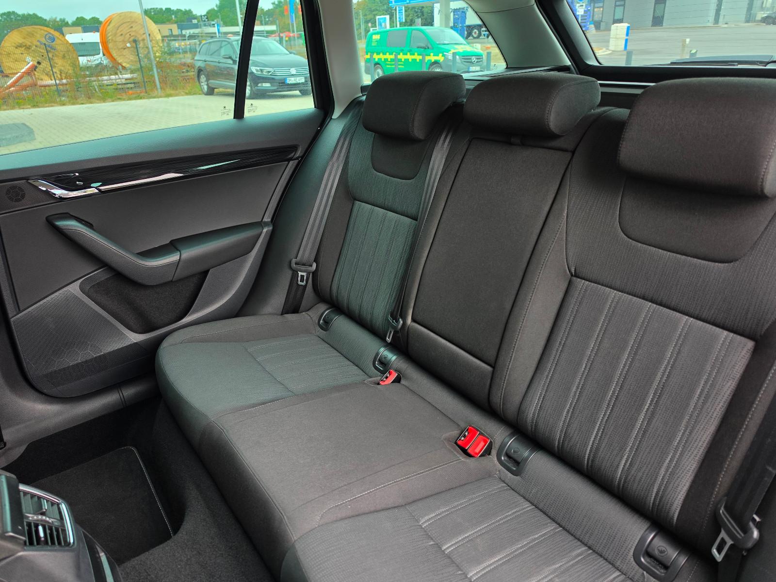 Skoda Octavia 2.0 DSG TÜV Neu/Scheckh./190 PS/LED