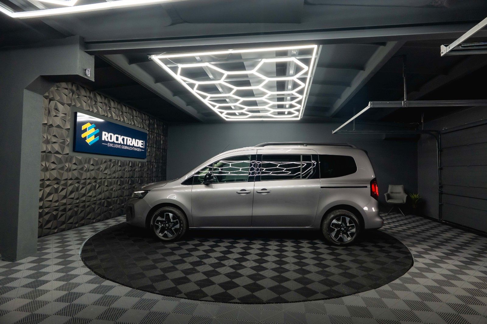 Fahrzeugabbildung Nissan Townstar Kombi L2 Tekna 7 Sitze *LED*Kamera*Navi