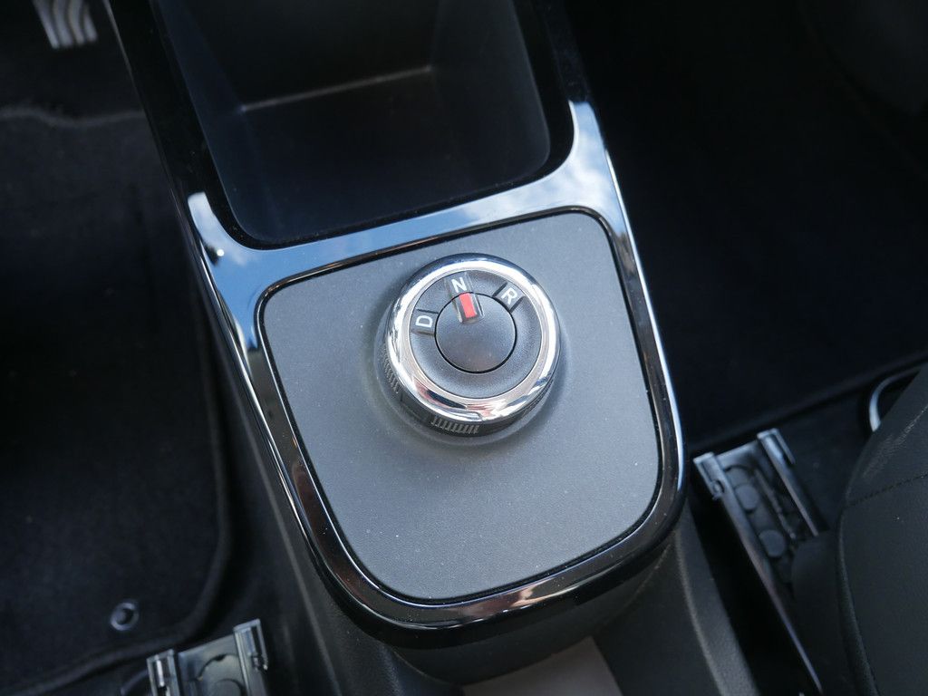 Fahrzeugabbildung Dacia Spring Essential KLIMA